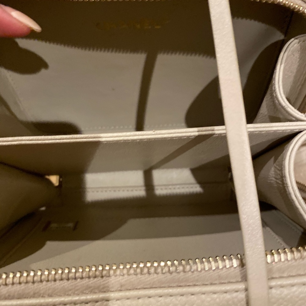 Chanel vanity caviar nude beige small - Picture 7 of 7